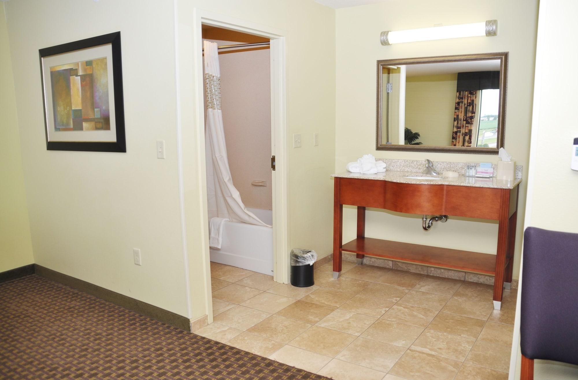 Hampton Inn Macomb Екстериор снимка