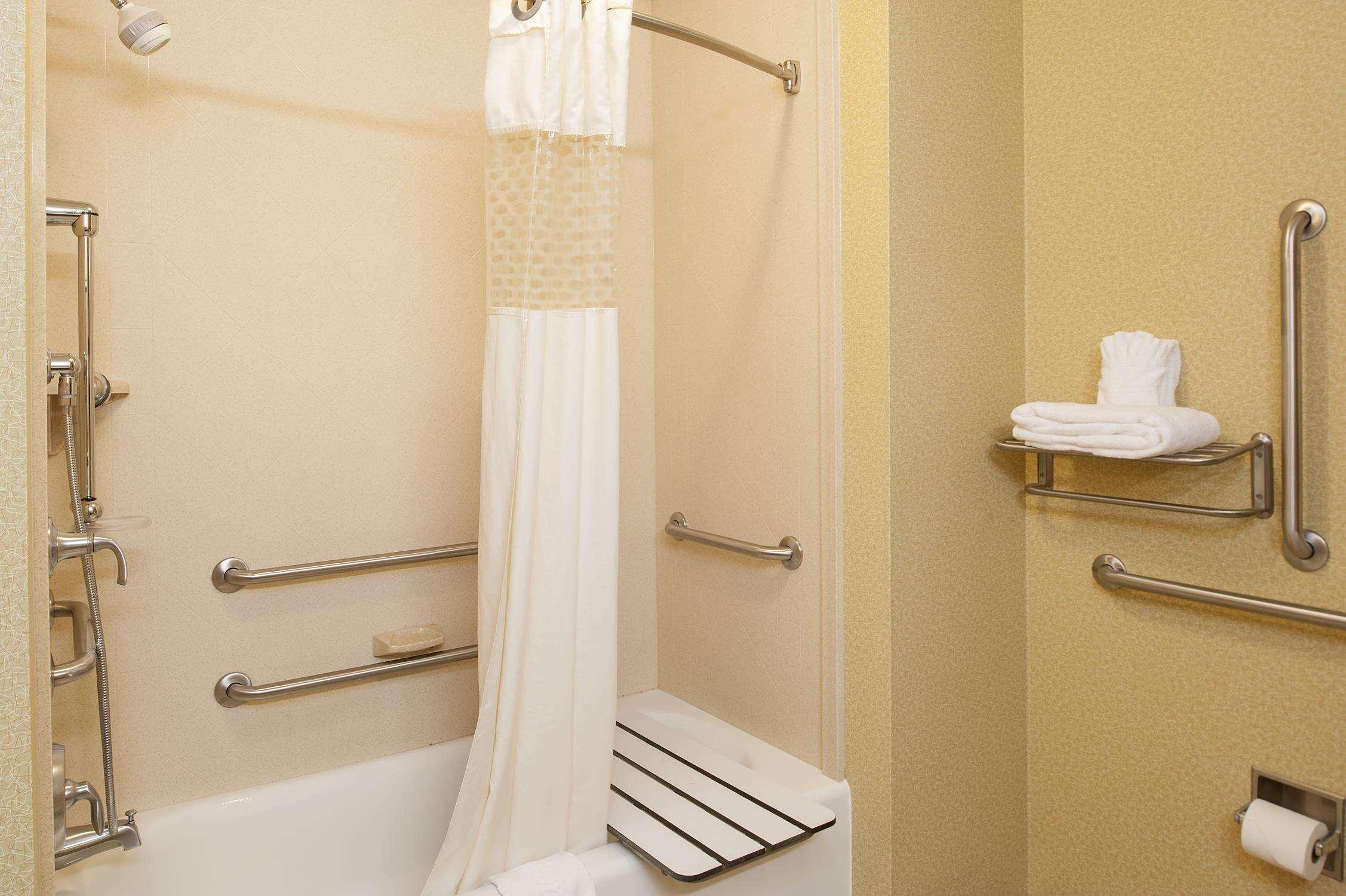 Hampton Inn Macomb Екстериор снимка