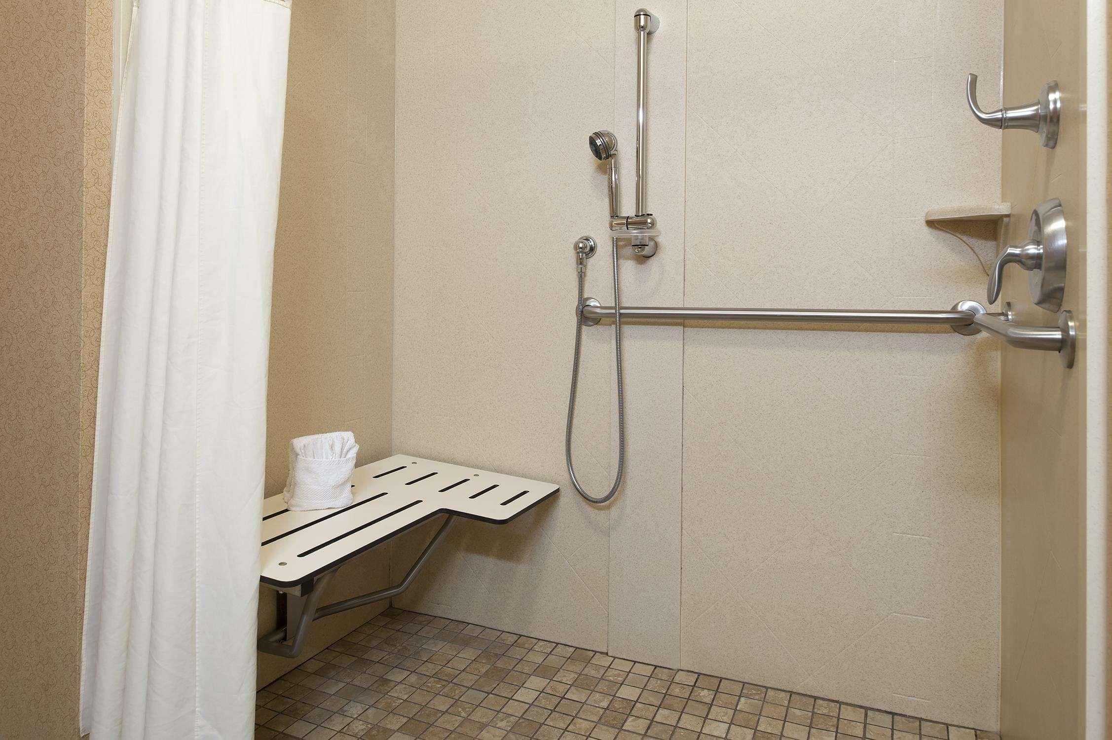 Hampton Inn Macomb Екстериор снимка