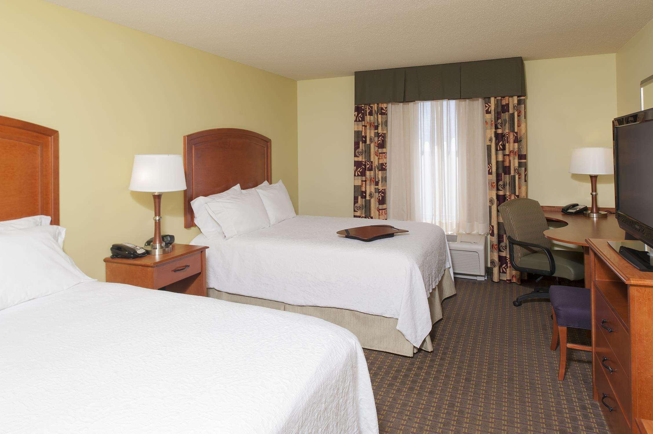 Hampton Inn Macomb Екстериор снимка