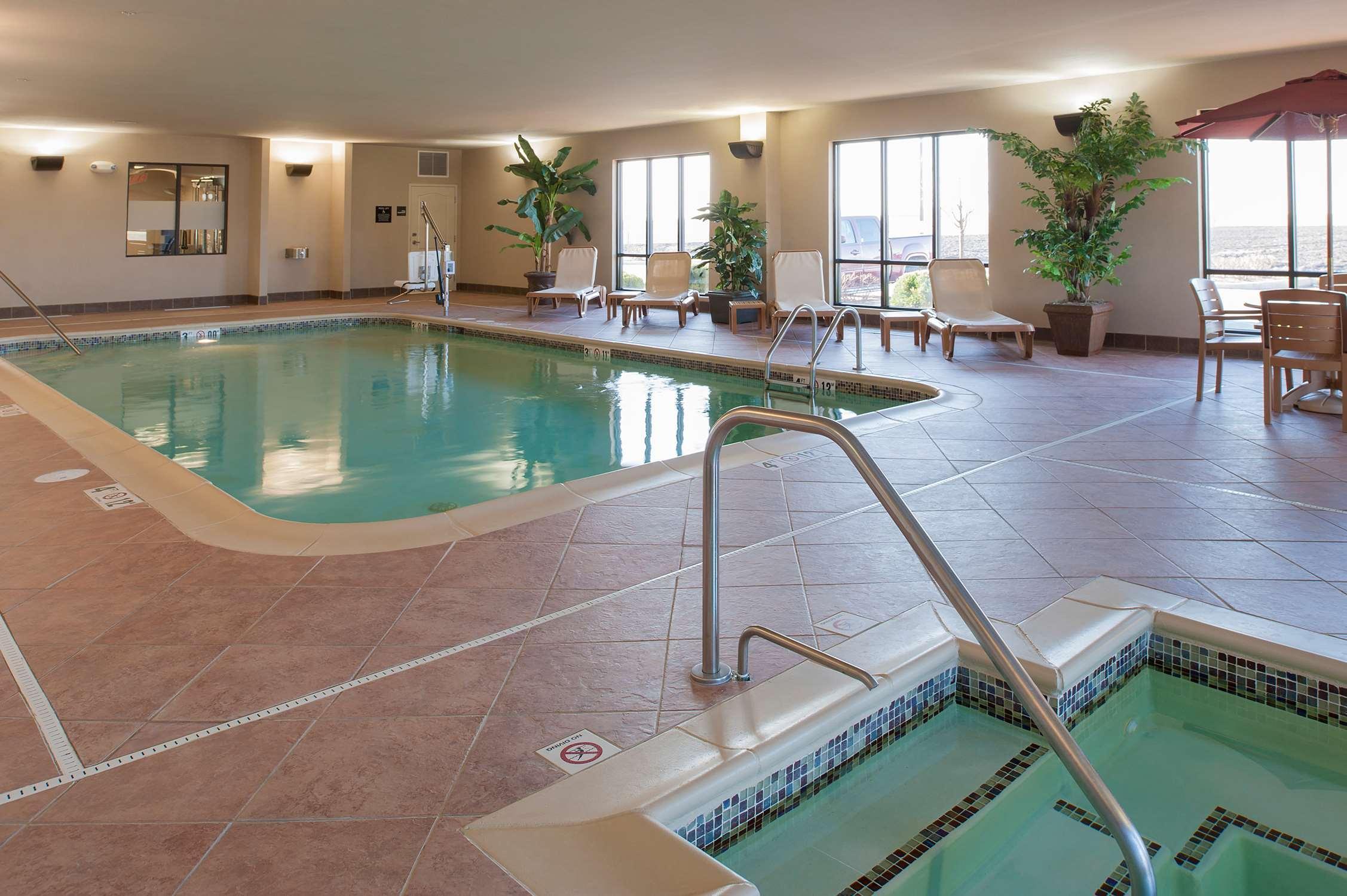 Hampton Inn Macomb Екстериор снимка