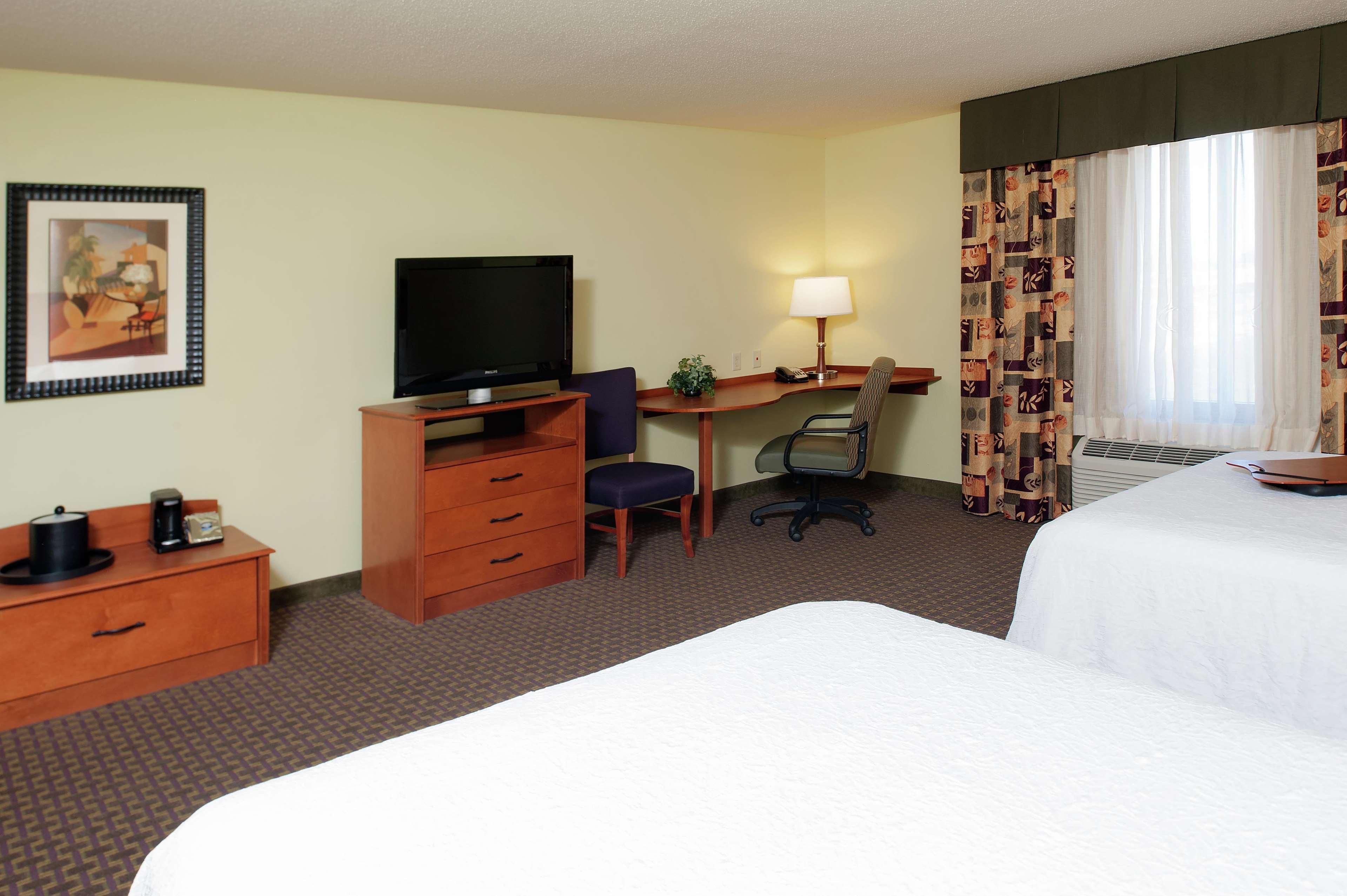 Hampton Inn Macomb Екстериор снимка