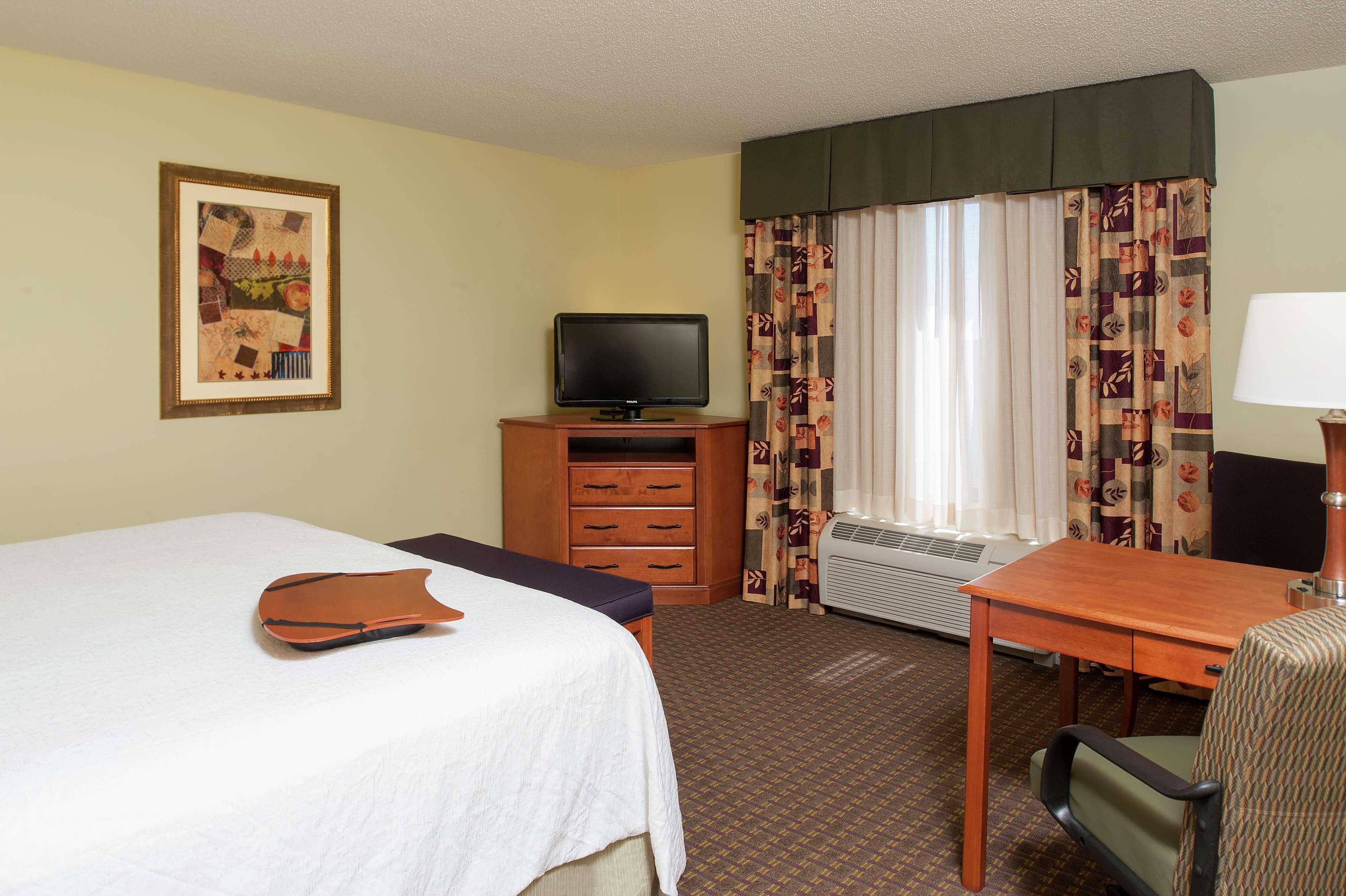 Hampton Inn Macomb Екстериор снимка