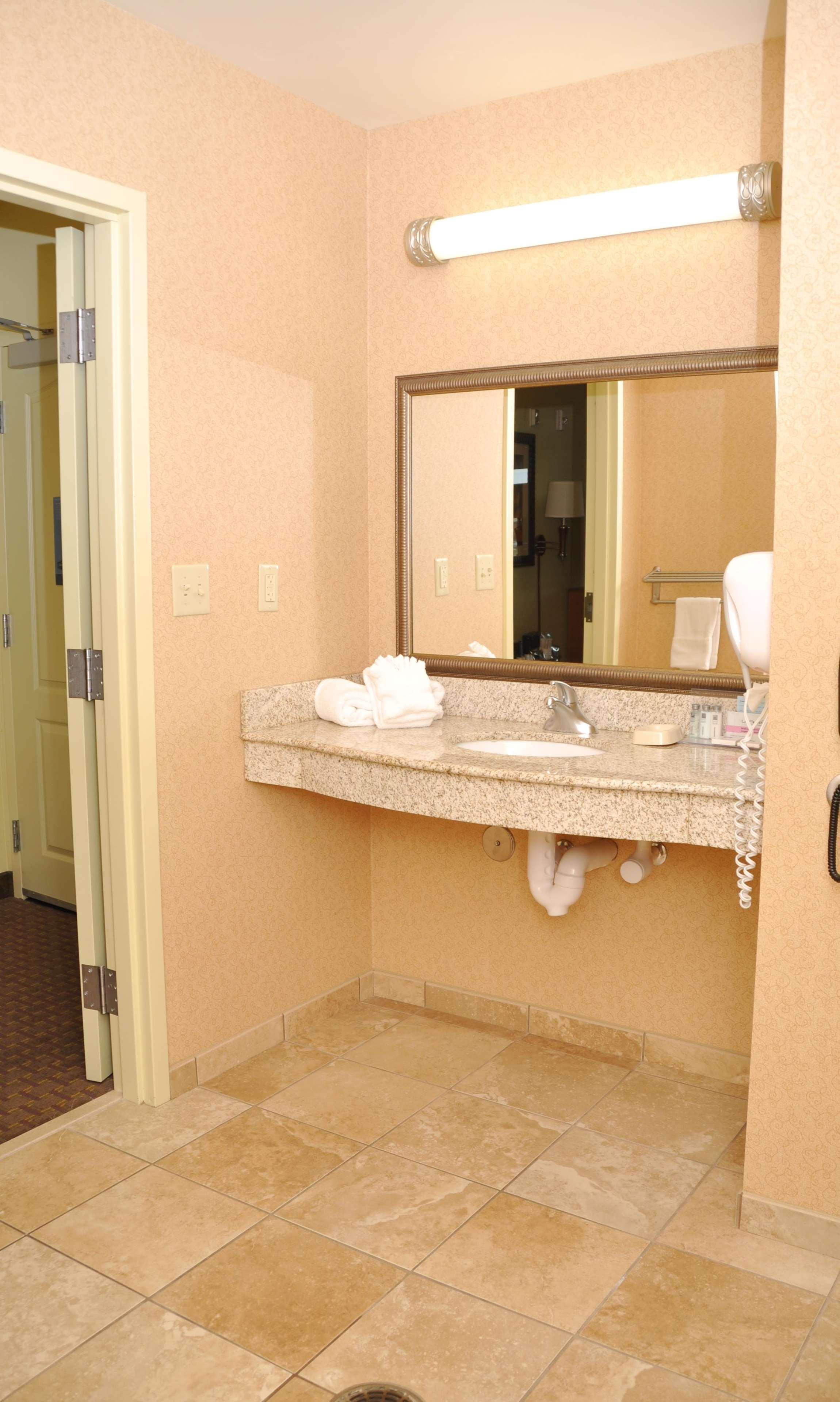 Hampton Inn Macomb Екстериор снимка