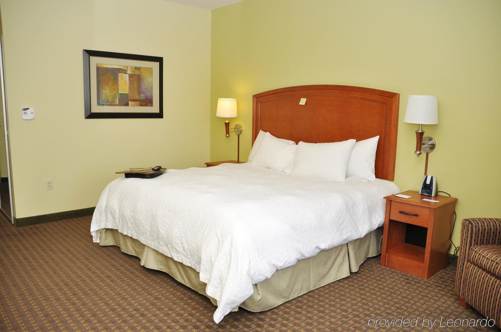 Hampton Inn Macomb Екстериор снимка