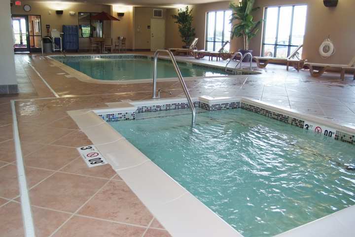 Hampton Inn Macomb Съоръжения снимка