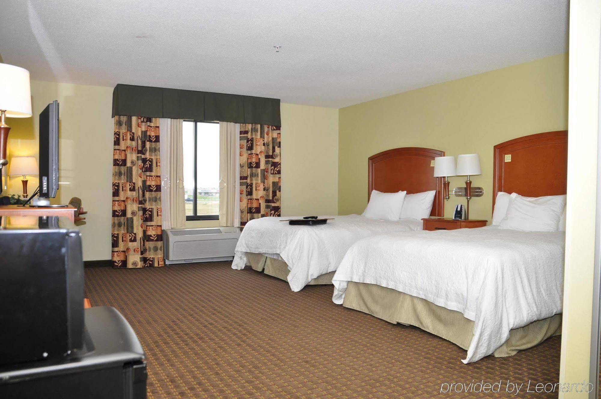 Hampton Inn Macomb Екстериор снимка