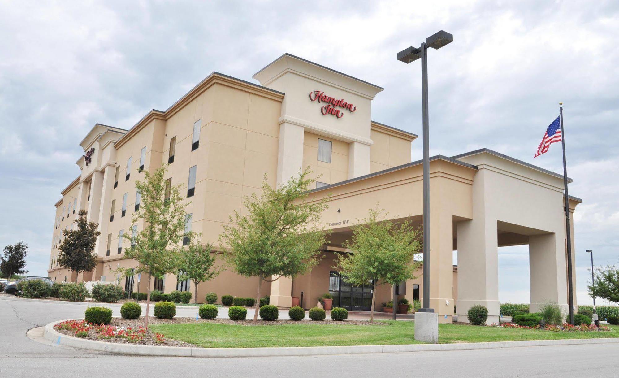 Hampton Inn Macomb Екстериор снимка